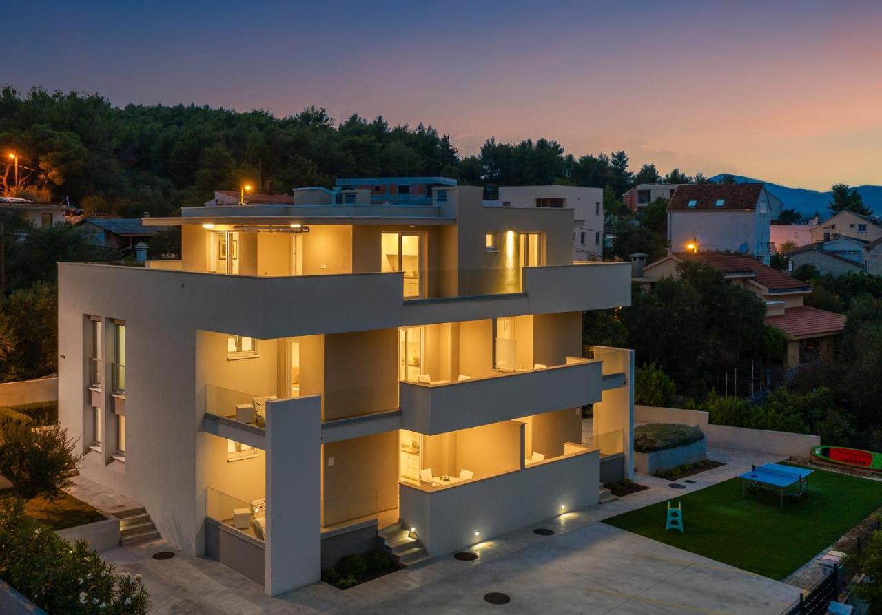 Apartments Alba 1 Слатине Екстериор снимка