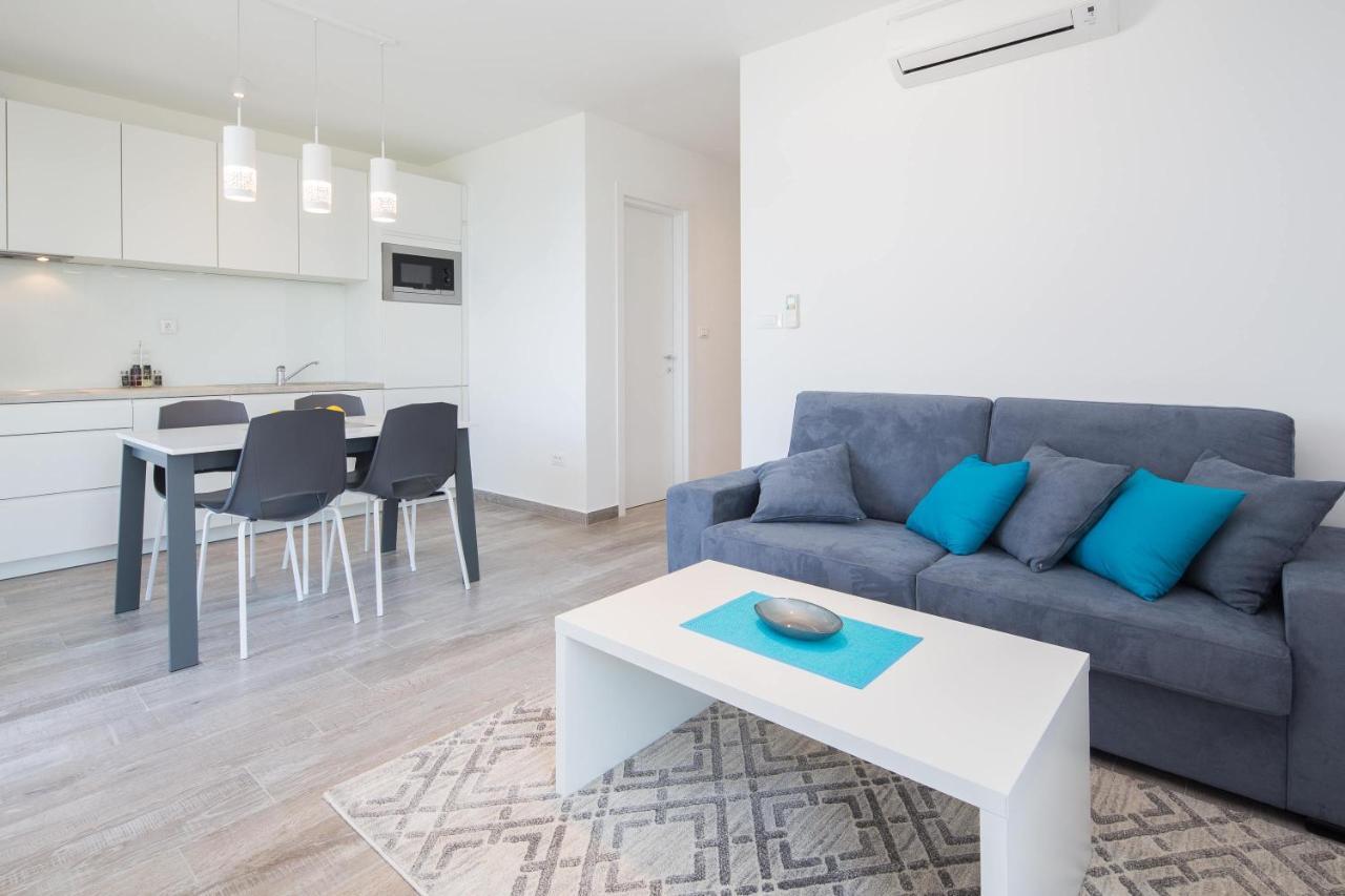 Apartments Alba 1 Слатине Екстериор снимка