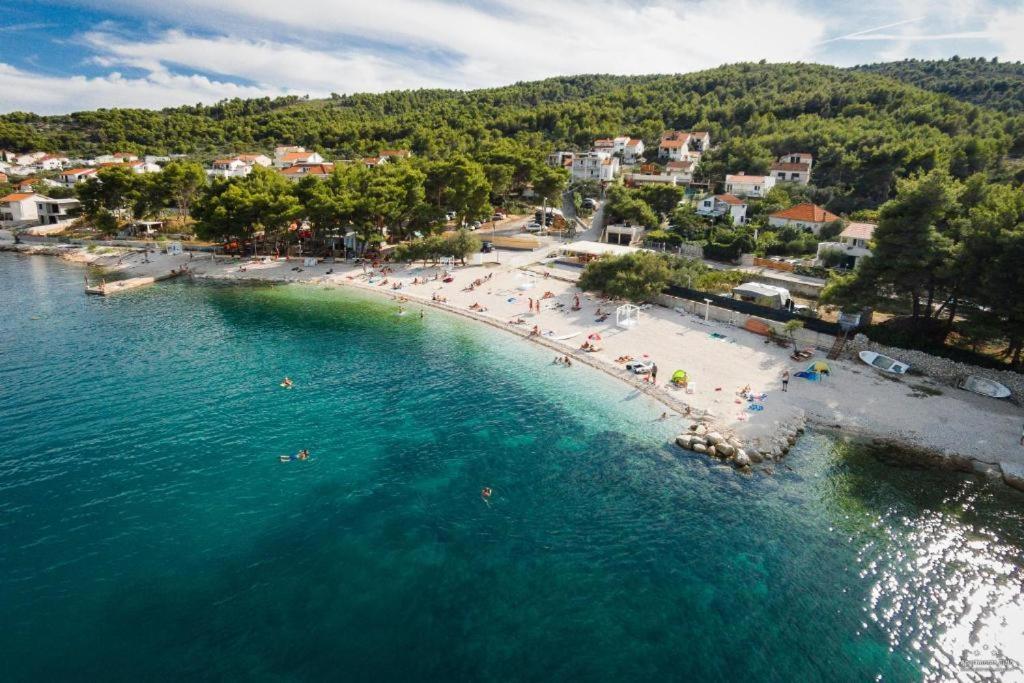 Apartments Alba 1 Слатине Екстериор снимка